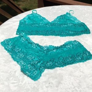 Lace Bralette & panty set